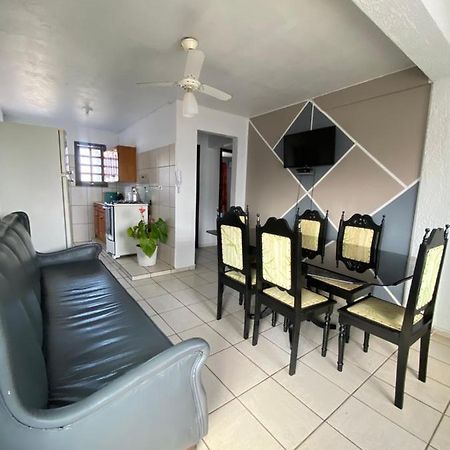 דירות בומבינאס Residencial Flamingo מראה חיצוני תמונה