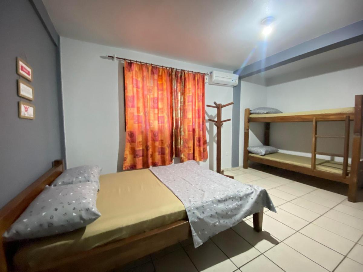דירות בומבינאס Residencial Flamingo מראה חיצוני תמונה