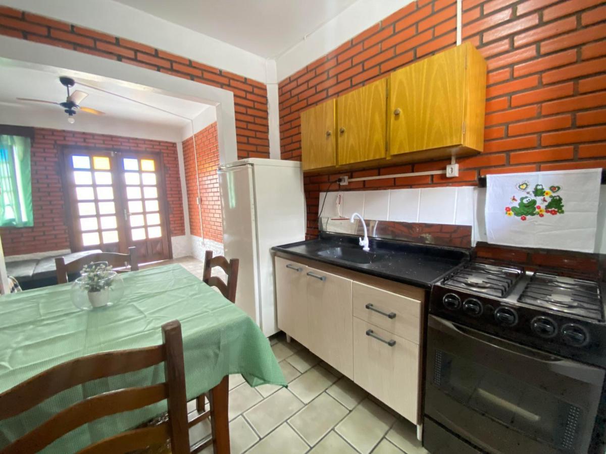 דירות בומבינאס Residencial Flamingo מראה חיצוני תמונה