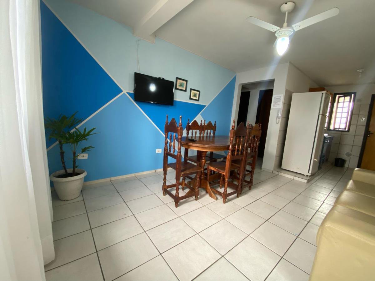 דירות בומבינאס Residencial Flamingo מראה חיצוני תמונה