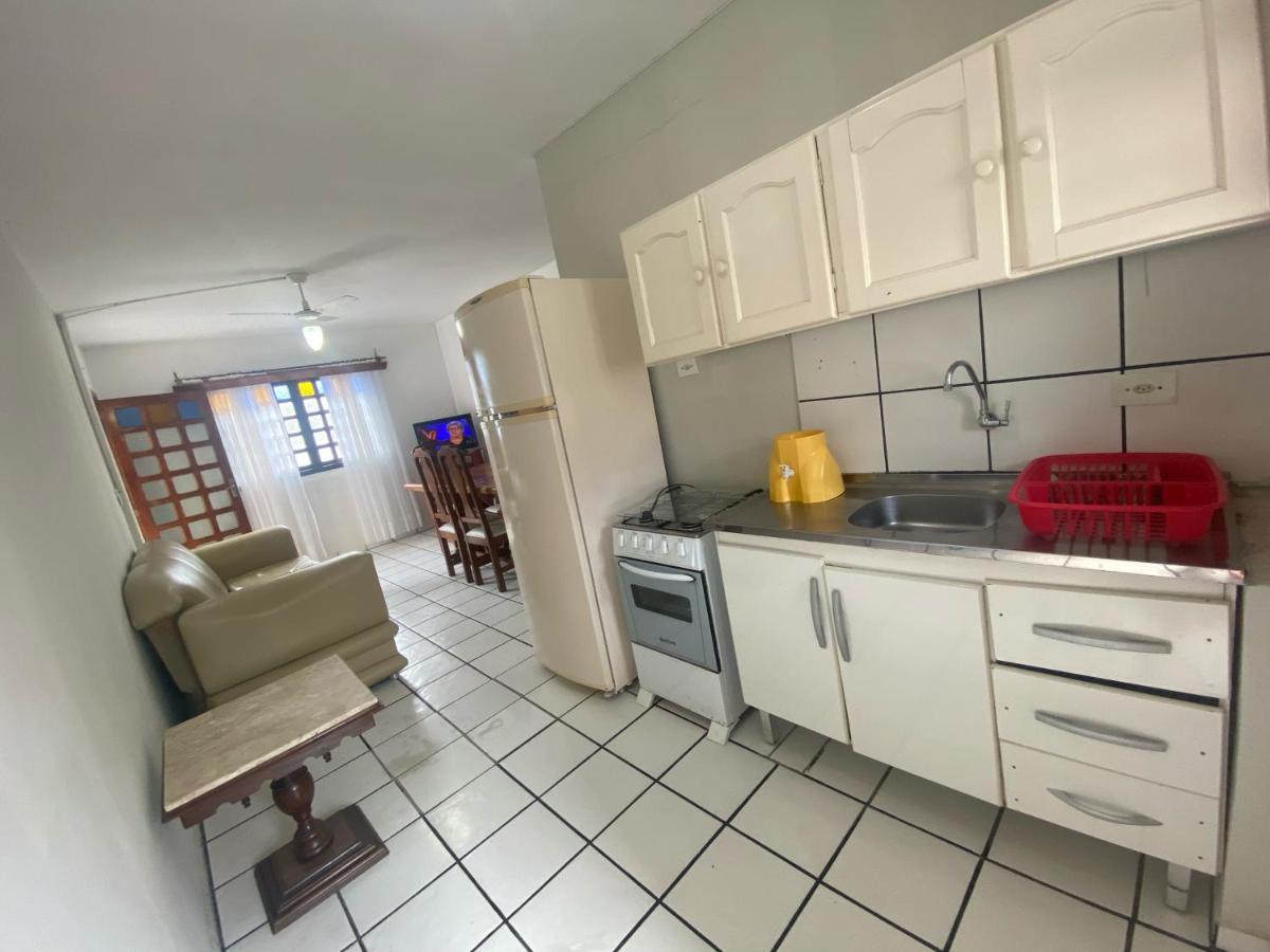 דירות בומבינאס Residencial Flamingo מראה חיצוני תמונה
